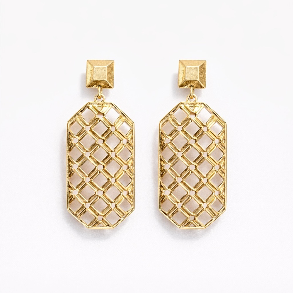 ⚜️ Elegant Gold Geometric Earrings